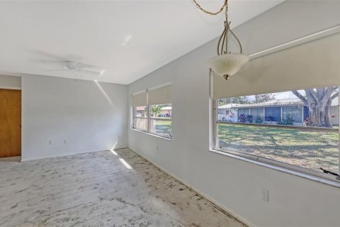 House in Nokomis, Florida 2 bedrooms, 139.17 sq.m. № 1723354 - photo 12