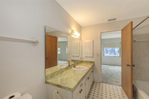 House in Nokomis, Florida 2 bedrooms, 139.17 sq.m. № 1723354 - photo 30