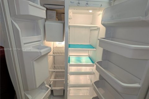 Купить кондоминиум в Лейк-Уорт, Флорида 3 спальни, 127.55м2, № 1989873 - фото 24