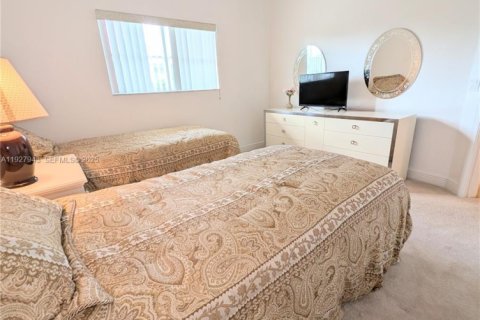 Купить кондоминиум в Лейк-Уорт, Флорида 3 спальни, 127.55м2, № 1989873 - фото 12