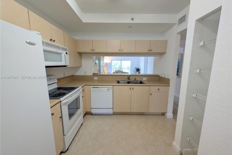 Купить кондоминиум в Лейк-Уорт, Флорида 3 спальни, 127.55м2, № 1989873 - фото 25