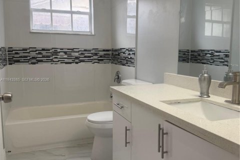 Casa en venta en Homestead, Florida, 4 dormitorios, 134.62 m2 № 2001928 - foto 6