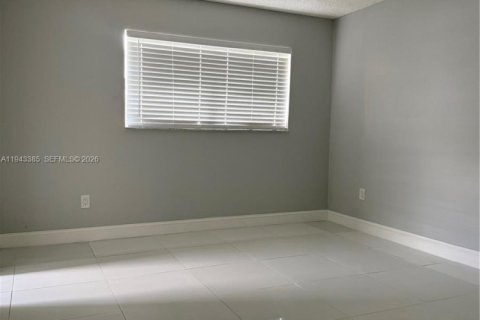 House in Homestead, Florida 4 bedrooms, 134.62 sq.m. № 2001928 - photo 13