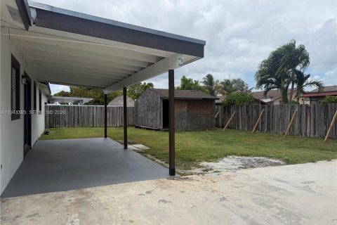Villa ou maison à vendre à Homestead, Floride: 4 chambres, 134.62 m2 № 2001928 - photo 17