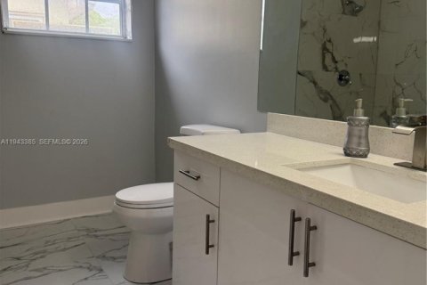 Casa en venta en Homestead, Florida, 4 dormitorios, 134.62 m2 № 2001928 - foto 4