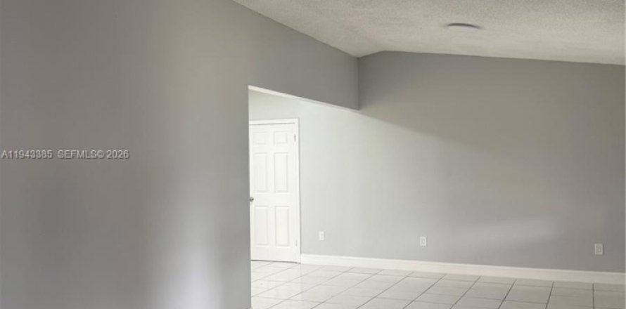 Casa en Homestead, Florida 4 dormitorios, 134.62 m2 № 2001928