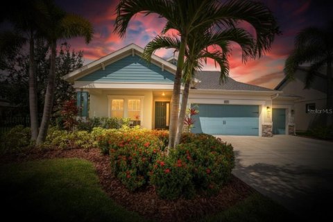 Casa en venta en Apollo Beach, Florida, 5 dormitorios, 260.5 m2 № 1902501 - foto 1