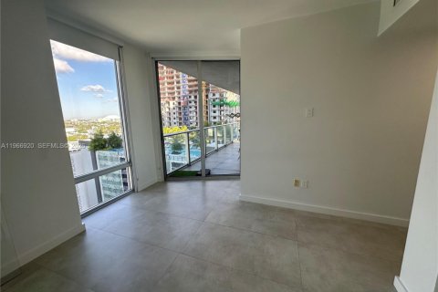 Condominio en alquiler en Miami, Florida, 2 dormitorios, 95.04 m2 № 2029268 - foto 12
