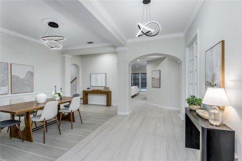 House in Tampa, Florida 5 bedrooms, 391.03 sq.m. № 2115190 - photo 5