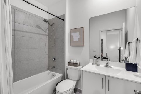 Townhouse in Coral Springs, Florida 3 bedrooms, 136.1 sq.m. № 2147134 - photo 21