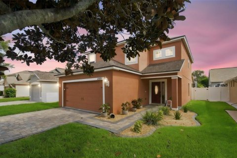 Villa ou maison à New Port Richey, Floride 4 chambres, 205.59 m2 № 2312549