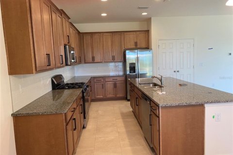 Villa ou maison à louer à Mount Dora, Floride: 4 chambres, 194.54 m2 № 2106101 - photo 3