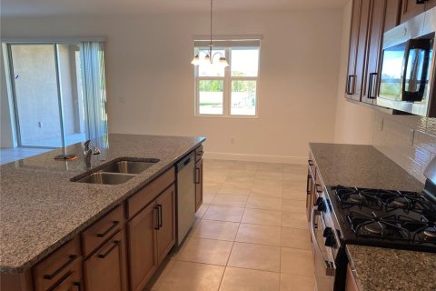 Villa ou maison à louer à Mount Dora, Floride: 4 chambres, 194.54 m2 № 2106101 - photo 4
