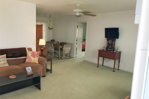 Casa en venta en Port Charlotte, Florida, 2 dormitorios, 100.15 m2 № 1904912 - foto 13