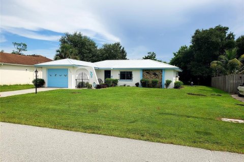 Casa en venta en Port Charlotte, Florida, 2 dormitorios, 100.15 m2 № 1904912 - foto 2