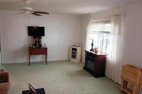 Casa en venta en Port Charlotte, Florida, 2 dormitorios, 100.15 m2 № 1904912 - foto 15