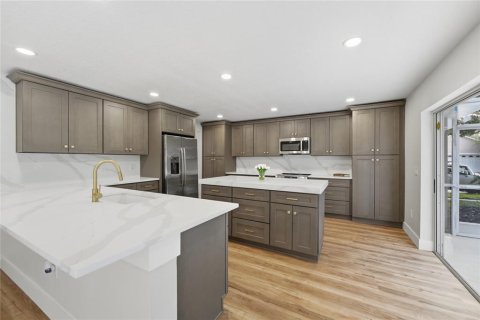 Villa ou maison à vendre à Orlando, Floride: 6 chambres, 256.5 m2 № 2415591 - photo 11