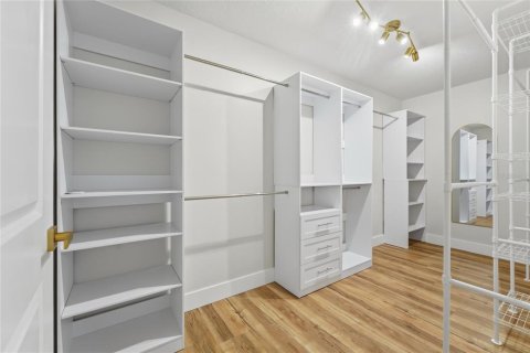 Villa ou maison à vendre à Orlando, Floride: 6 chambres, 256.5 m2 № 2415591 - photo 27