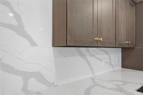 Villa ou maison à vendre à Orlando, Floride: 6 chambres, 256.5 m2 № 2415591 - photo 15