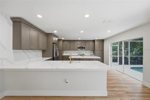 Villa ou maison à vendre à Orlando, Floride: 6 chambres, 256.5 m2 № 2415591 - photo 9