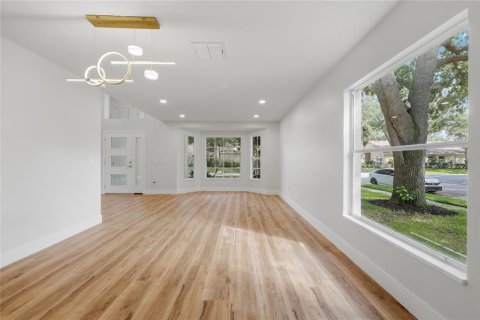 Villa ou maison à vendre à Orlando, Floride: 6 chambres, 256.5 m2 № 2415591 - photo 4
