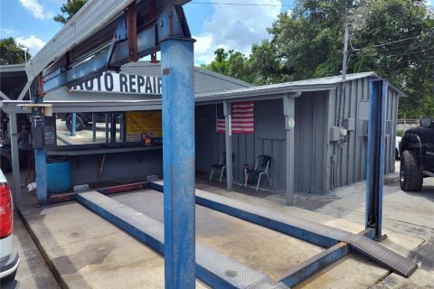 Propiedad comercial en venta en Seffner, Florida, 777.87 m2 № 1901171 - foto 10