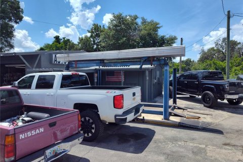 Propiedad comercial en venta en Seffner, Florida, 777.87 m2 № 1901171 - foto 6