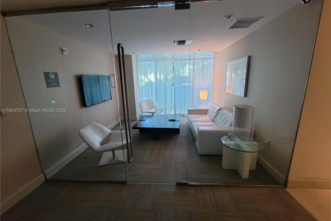 Condominio en alquiler en Miami, Florida, 1 dormitorio, 59.36 m2 № 1956513 - foto 19