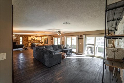 Casa en venta en Crystal River, Florida, 3 dormitorios, 204.01 m2 № 1562985 - foto 9
