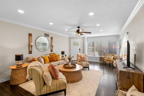 House in Winter Park, Florida 3 bedrooms, 146.14 sq.m. № 1898712 - photo 3