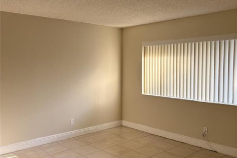 Copropriété à louer à Boynton Beach, Floride: 1 chambre, 65.4 m2 № 2387799 - photo 2