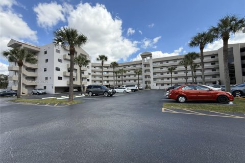 Copropriété à louer à Miami Lakes, Floride: 2 chambres, 97.55 m2 № 2024205 - photo 6