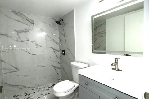 Copropriété à louer à Miami Lakes, Floride: 2 chambres, 97.55 m2 № 2024205 - photo 9