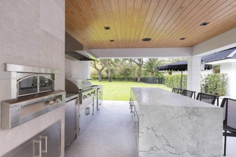 Купить виллу или дом в Пайнкрест, Флорида 5 спален, 438.41м2, № 1924561 - фото 21