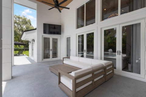 Купить виллу или дом в Пайнкрест, Флорида 5 спален, 438.41м2, № 1924561 - фото 16