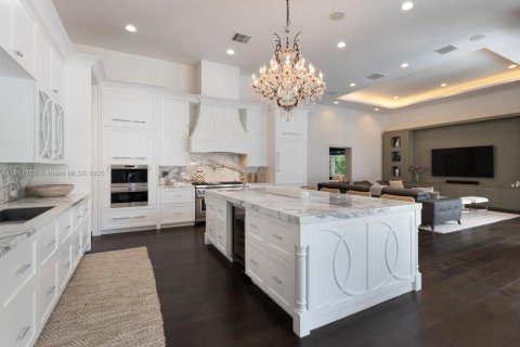 Купить виллу или дом в Пайнкрест, Флорида 5 спален, 438.41м2, № 1924561 - фото 11