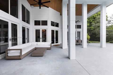 Купить виллу или дом в Пайнкрест, Флорида 5 спален, 438.41м2, № 1924561 - фото 22