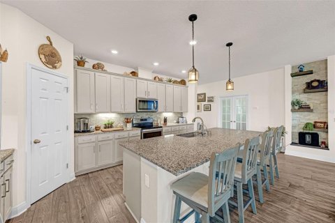 House in Palmetto, Florida 4 bedrooms, 228.17 sq.m. № 2227442 - photo 18
