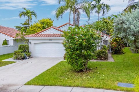 House in Pembroke Pines, Florida 3 bedrooms, 169.45 sq.m. № 2031754 - photo 30