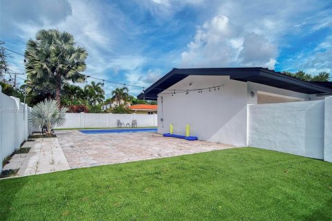 Casa en venta en Miami Shores, Florida, 4 dormitorios, 238.85 m2 № 1954527 - foto 13