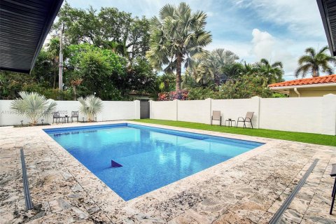 Casa en venta en Miami Shores, Florida, 4 dormitorios, 238.85 m2 № 1954527 - foto 11