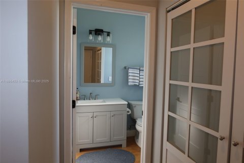 Adosado en alquiler en West Palm Beach, Florida, 3 dormitorios, 171.13 m2 № 2088539 - foto 11