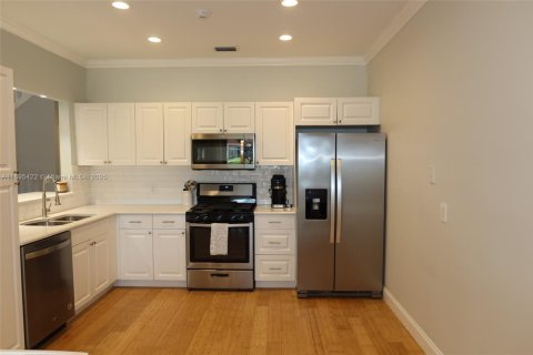 Adosado en alquiler en West Palm Beach, Florida, 3 dormitorios, 171.13 m2 № 2088539 - foto 7