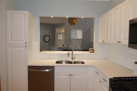 Adosado en alquiler en West Palm Beach, Florida, 3 dormitorios, 171.13 m2 № 2088539 - foto 6