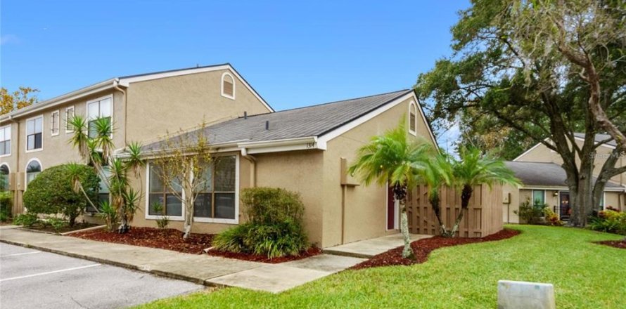 Touwnhouse à Winter Springs, Floride 3 chambres, 100.15 m2 № 2400460