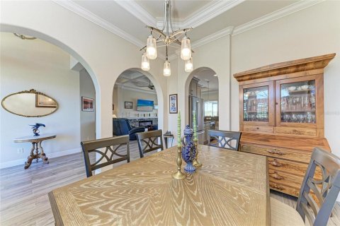 House in Port Charlotte, Florida 4 bedrooms, 237.55 sq.m. № 1572065 - photo 14