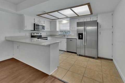 Townhouse in Sanford, Florida 2 bedrooms, 146.79 sq.m. № 1843488 - photo 5