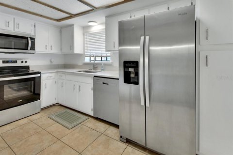 Townhouse in Sanford, Florida 2 bedrooms, 146.79 sq.m. № 1843488 - photo 3