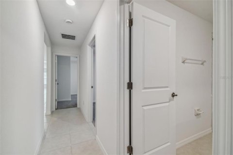 Villa ou maison à louer à Wesley Chapel, Floride: 4 chambres, 179.86 m2 № 2147906 - photo 6