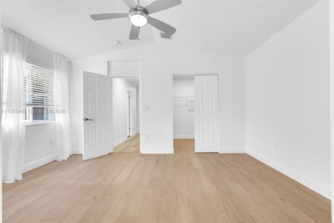 Купить таунхаус в Холливуд, Флорида 3 спальни, 162.39м2, № 2010255 - фото 19